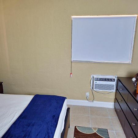 The Vacay Inn Lauderdale Lakes Exterior foto